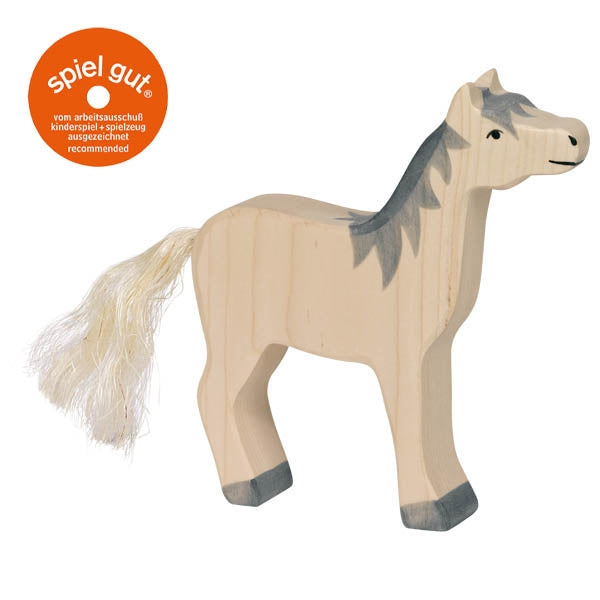 Horse, head raised, grey mane
